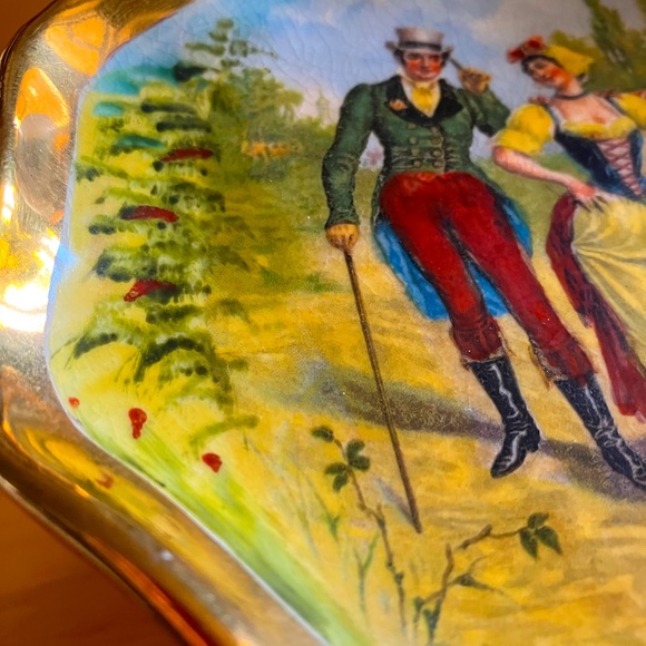 VINTAGE GOLD PEDESTAL DISH OSBORNE CHINA CROWN MARK RIPPLED RIM COURTING COUPLE - Picture 2 of 7